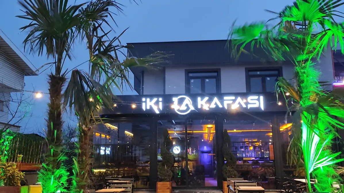 iKi 1A KAFASI PUB