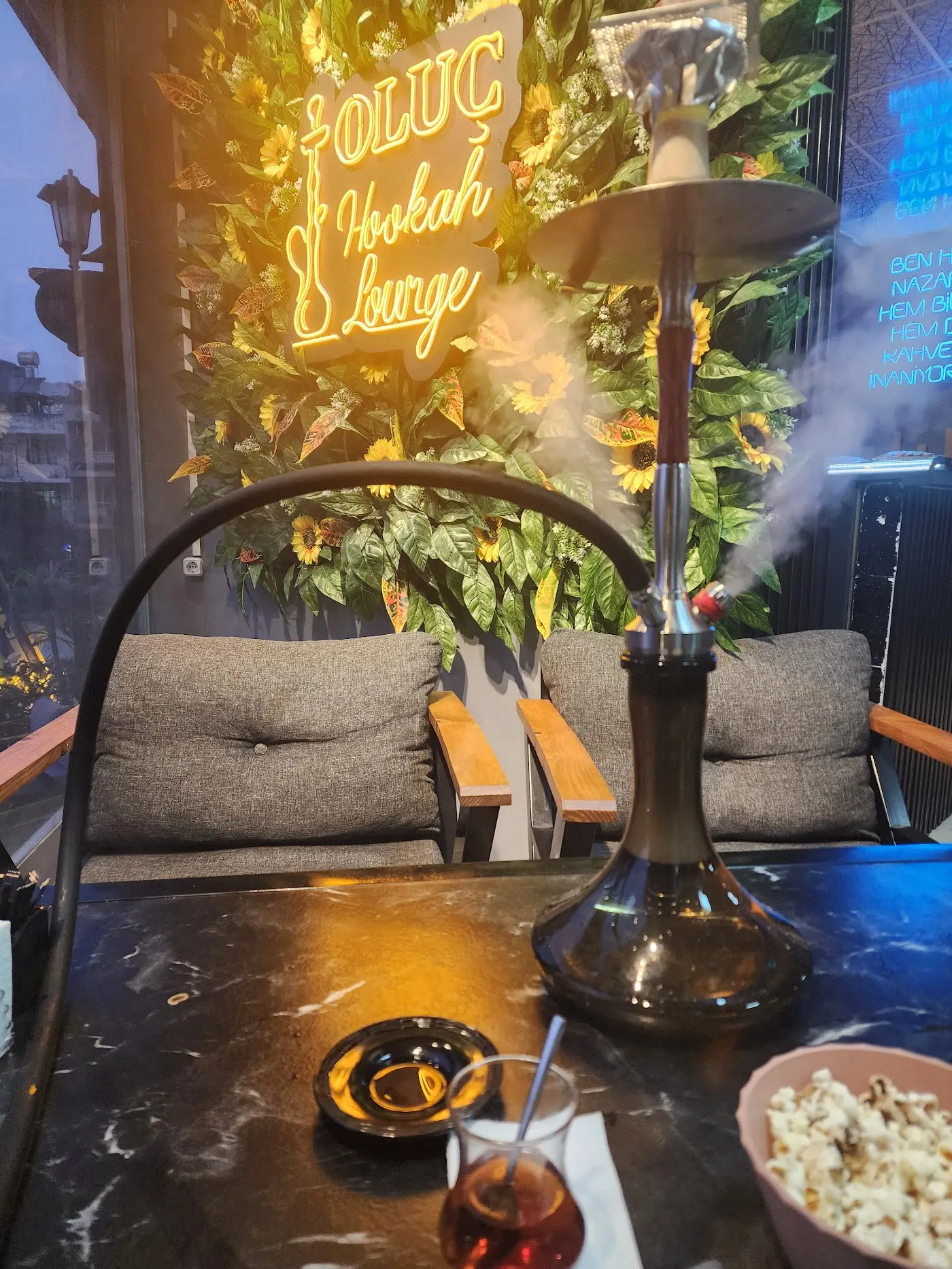 OLUÇ HOOKAH LOUNGE
