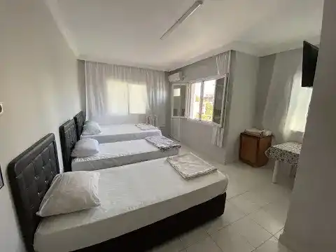 Küçük Aile Pansiyonu (Havuzlu Pansiyon) fotoğraf 2