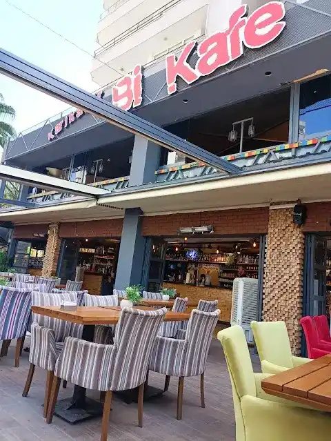 Karikatür Bi Kafe