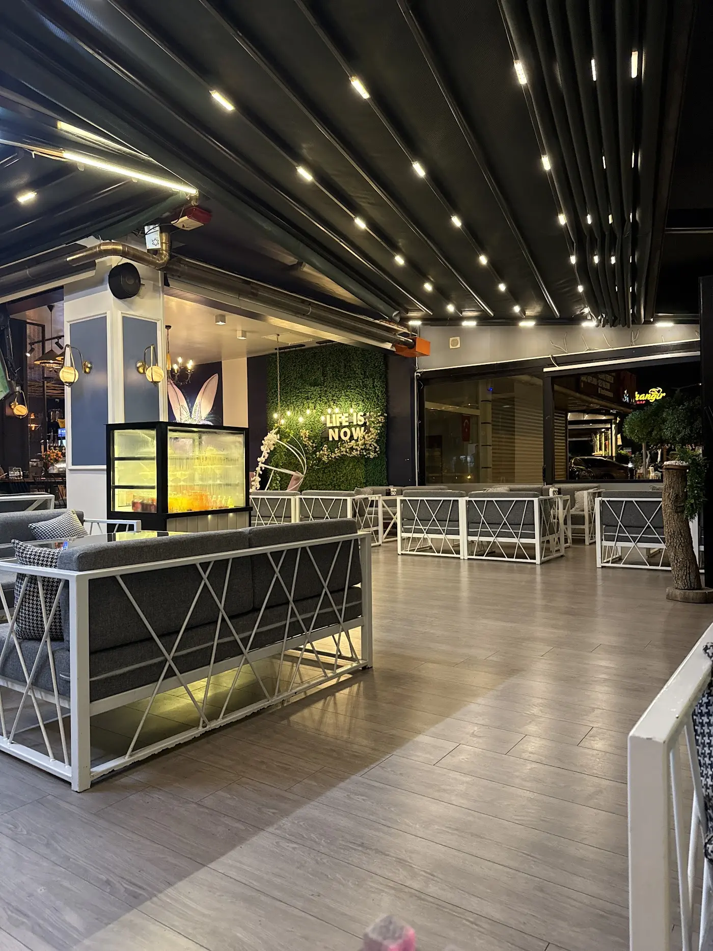 Lucca Lounge Adana