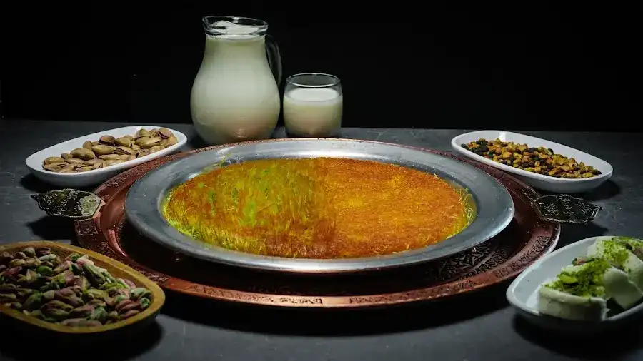 Katmerci Dayı Merkez | Restoran - Tatlı - Katmer - Baklava - Künefe fotoğraf 2