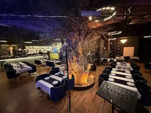 Zerra Restaurant & Live Music