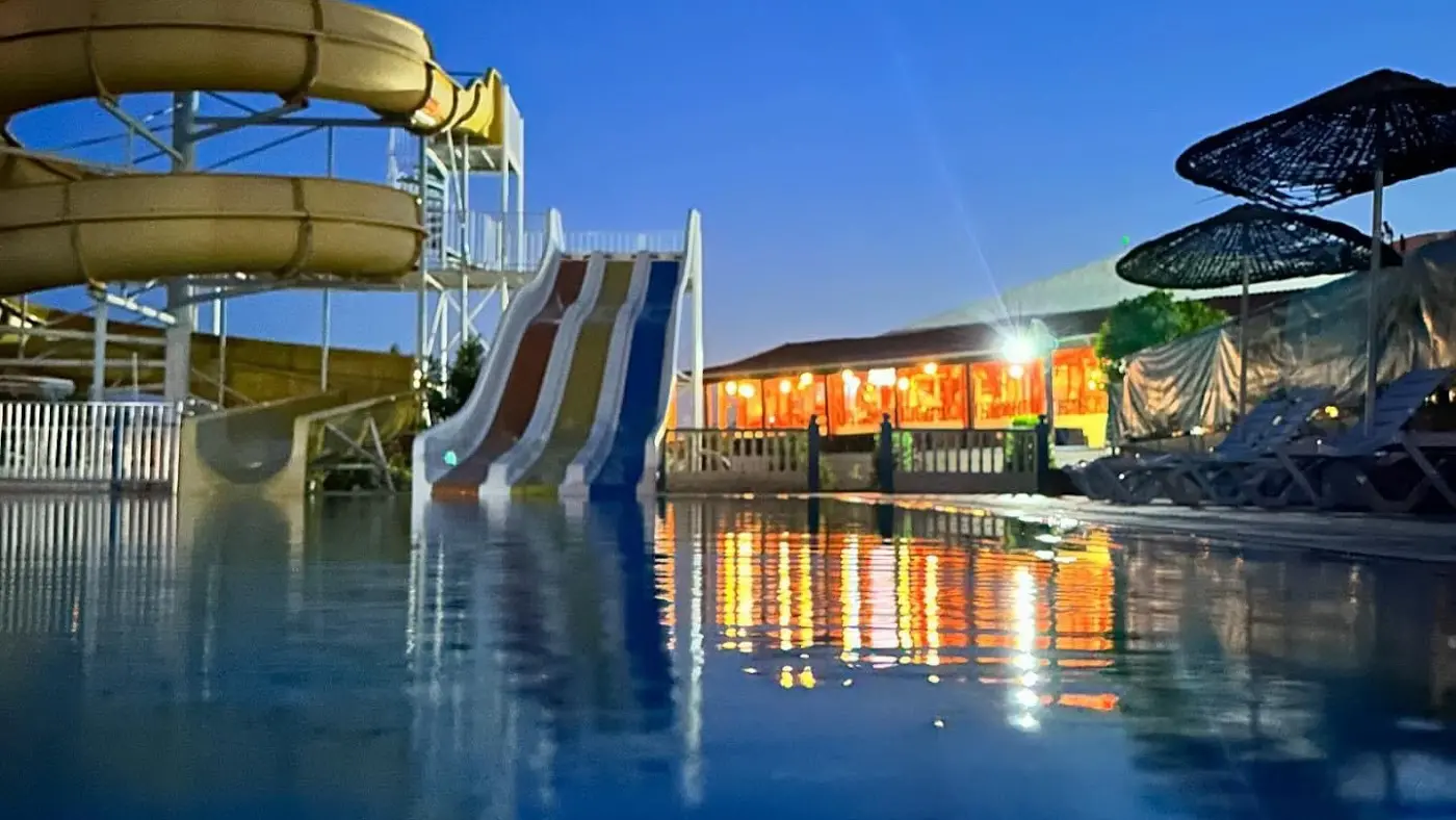 BlackStone Beach Hotel