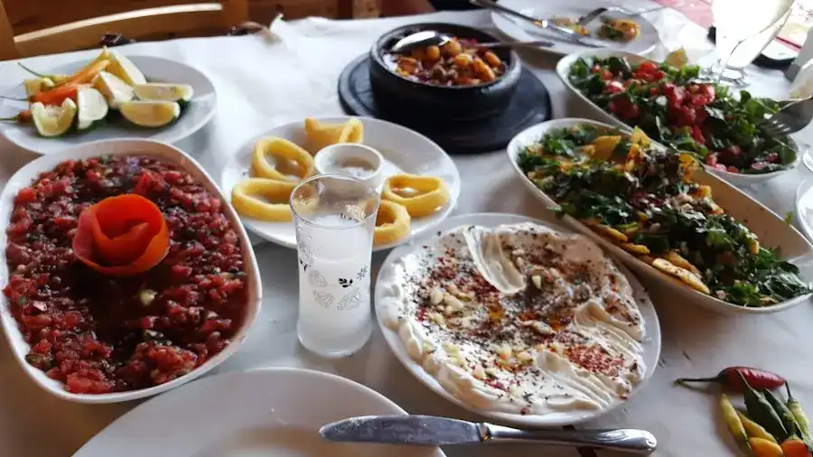 Serintepe Aile Balık Restoran fotoğraf 2