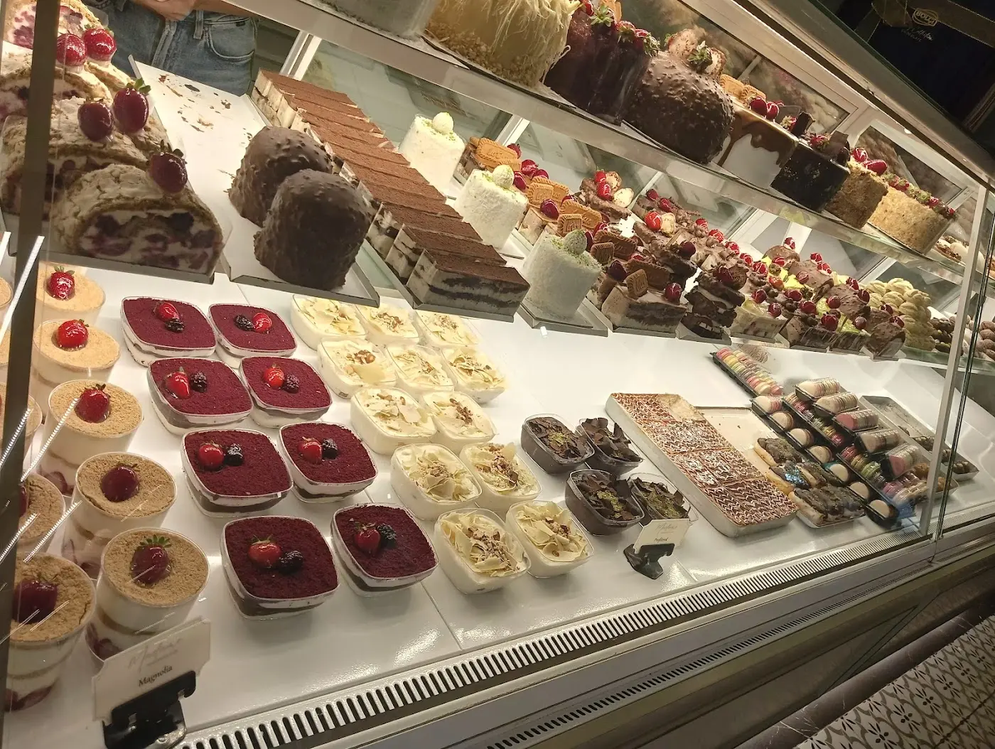 Madame Patisserie Cafe