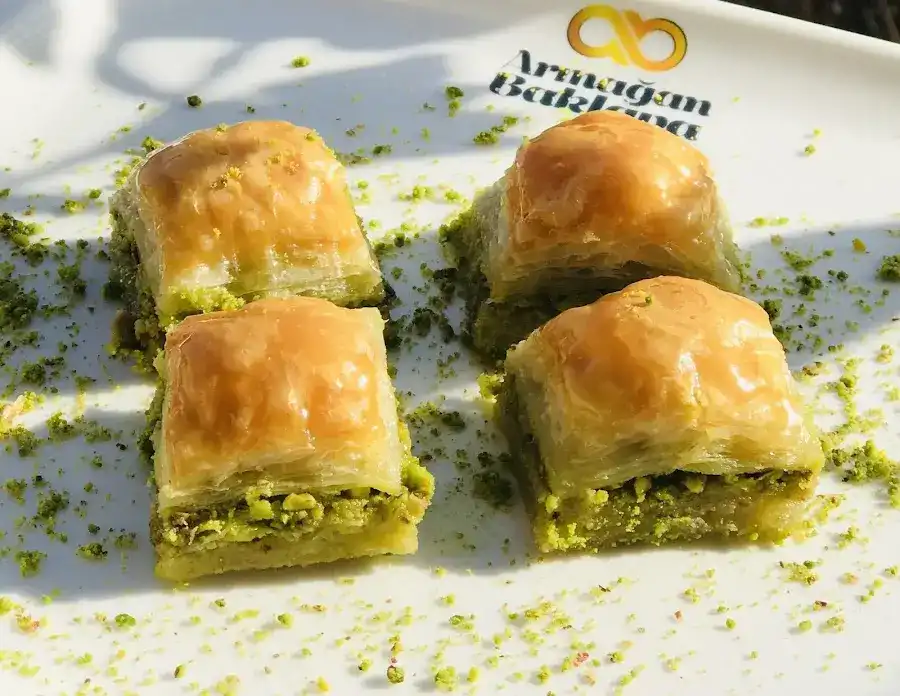 Armağan Baklava Sarıçam fotoğraf 2