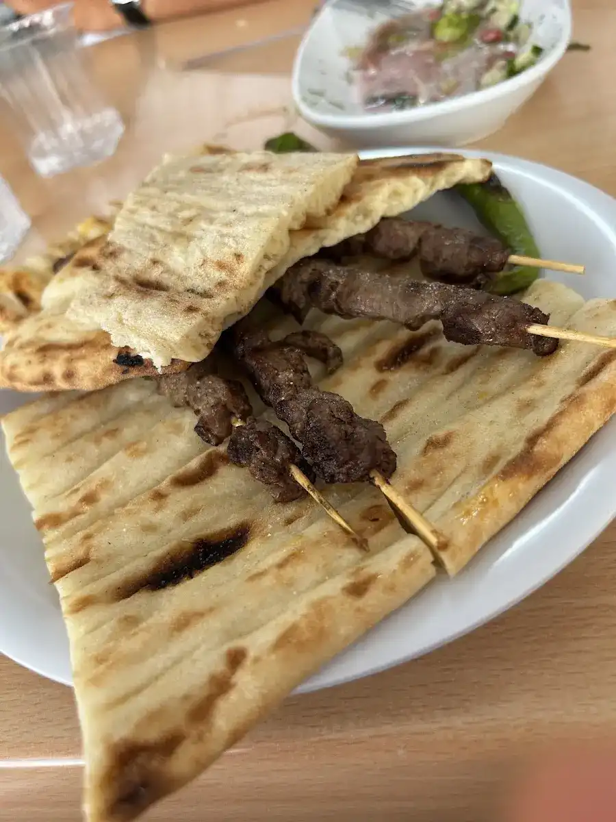 Çınaraltı Izgara & Kebap Salonu fotoğraf 3