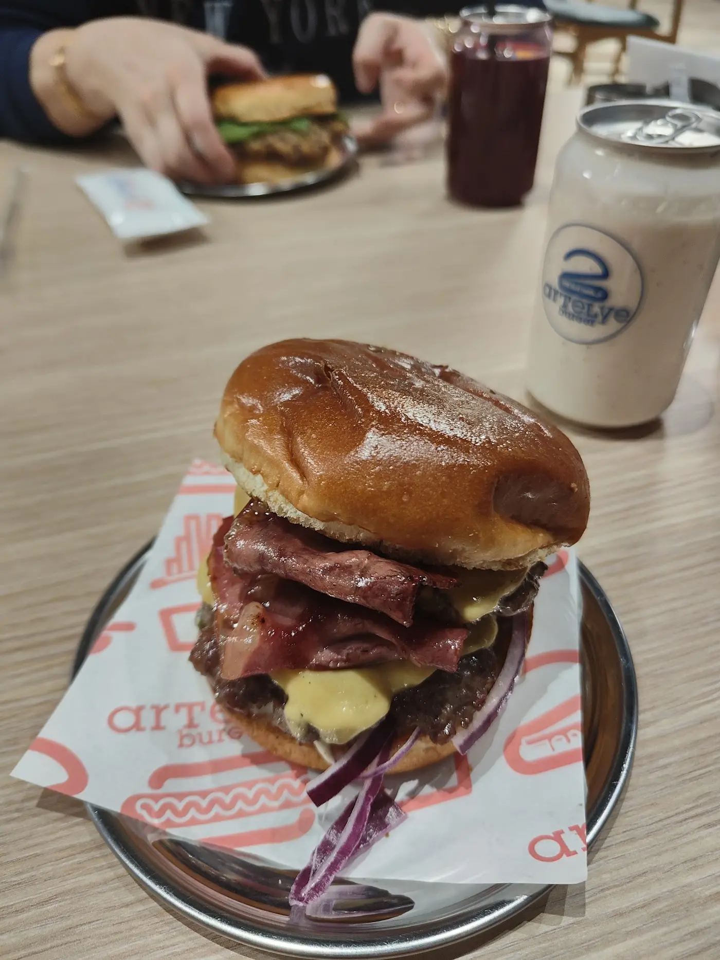 Artelye Burger fotoğraf 3