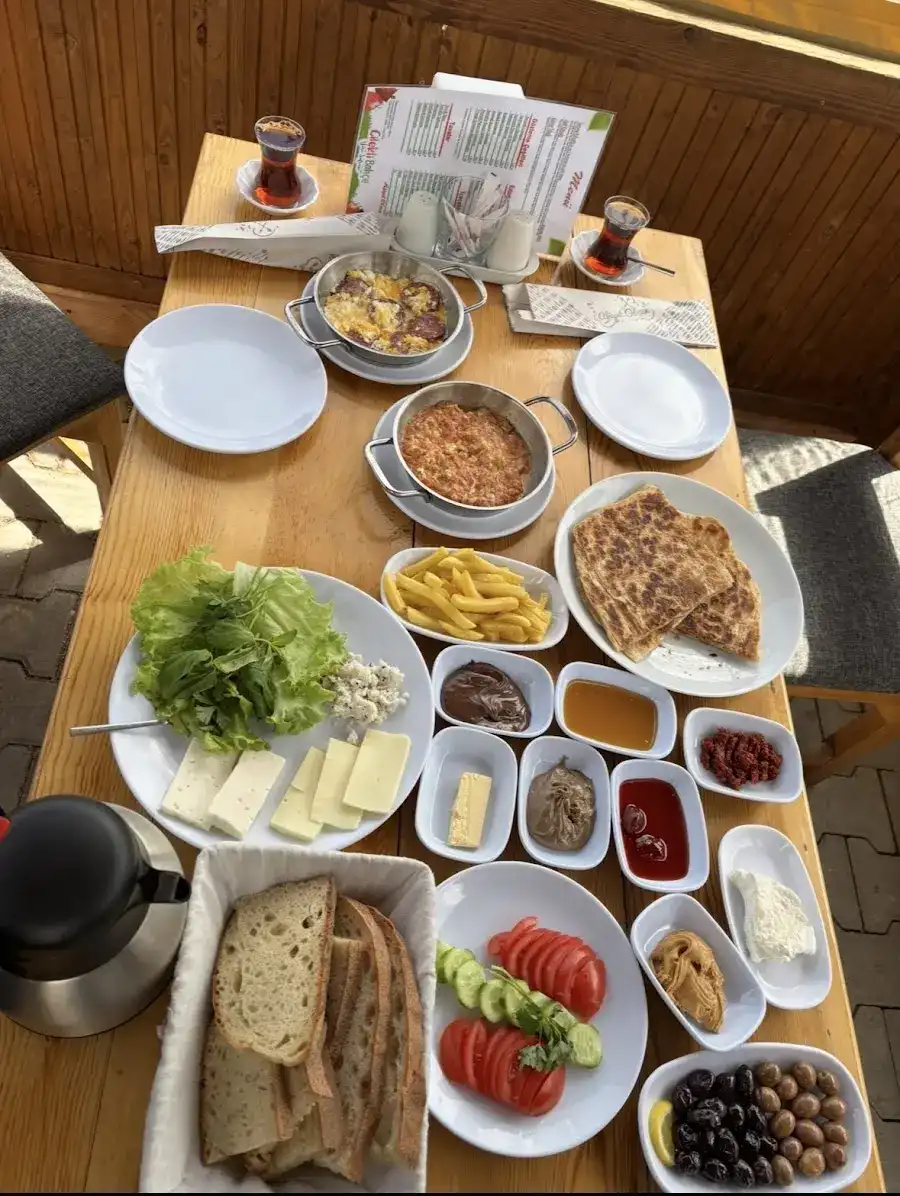 Çilekli Bahçe Yöre Sofrası fotoğraf 2