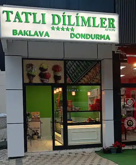 TATLI DİLİMLER BAKLAVA ~ DONDURMA