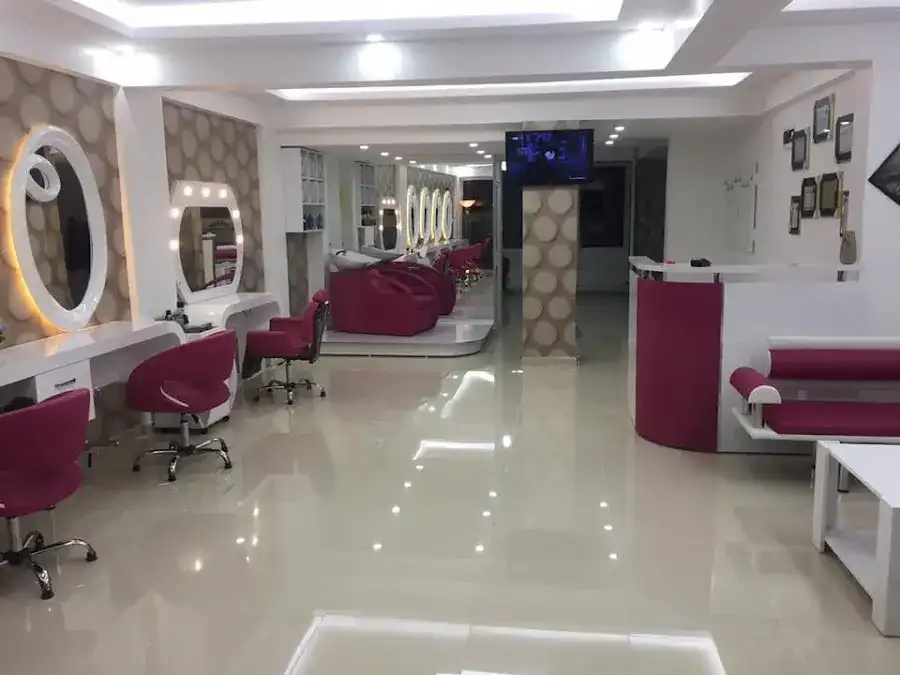 Reina Asrın Coiffeur & Güzellik Salonu fotoğraf 3