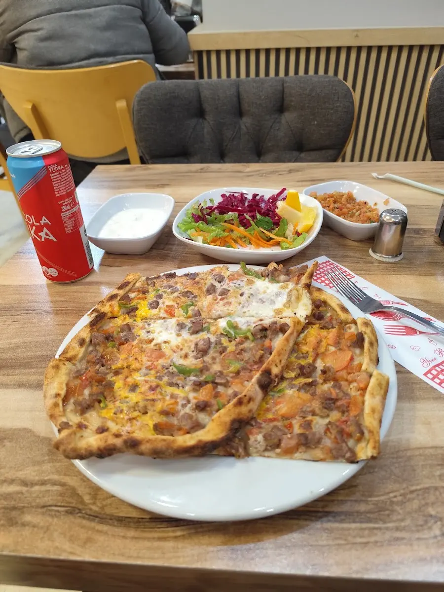 Altınova Pide Kebap Salonu fotoğraf 2