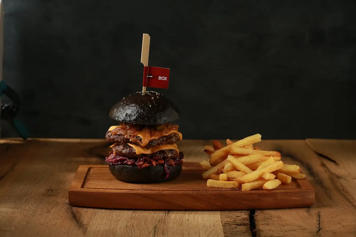 ETBOX KASAP BURGER ŞARKÜTERİ fotoğraf 2