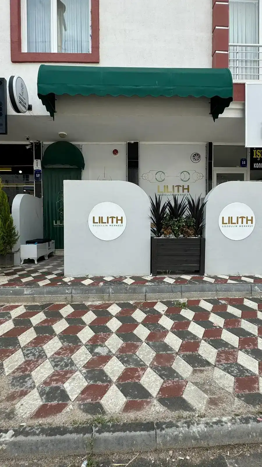 Lilith Güzellik Merkezi