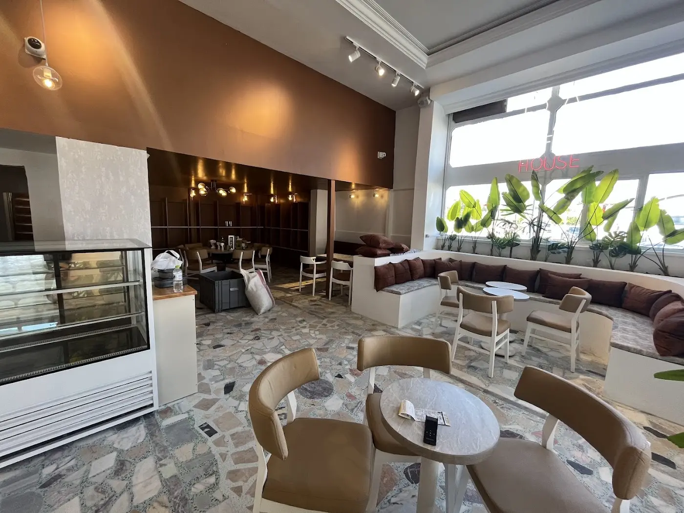 RA COFFEE HOUSE