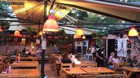 Bacchus Cafe Hamamönü