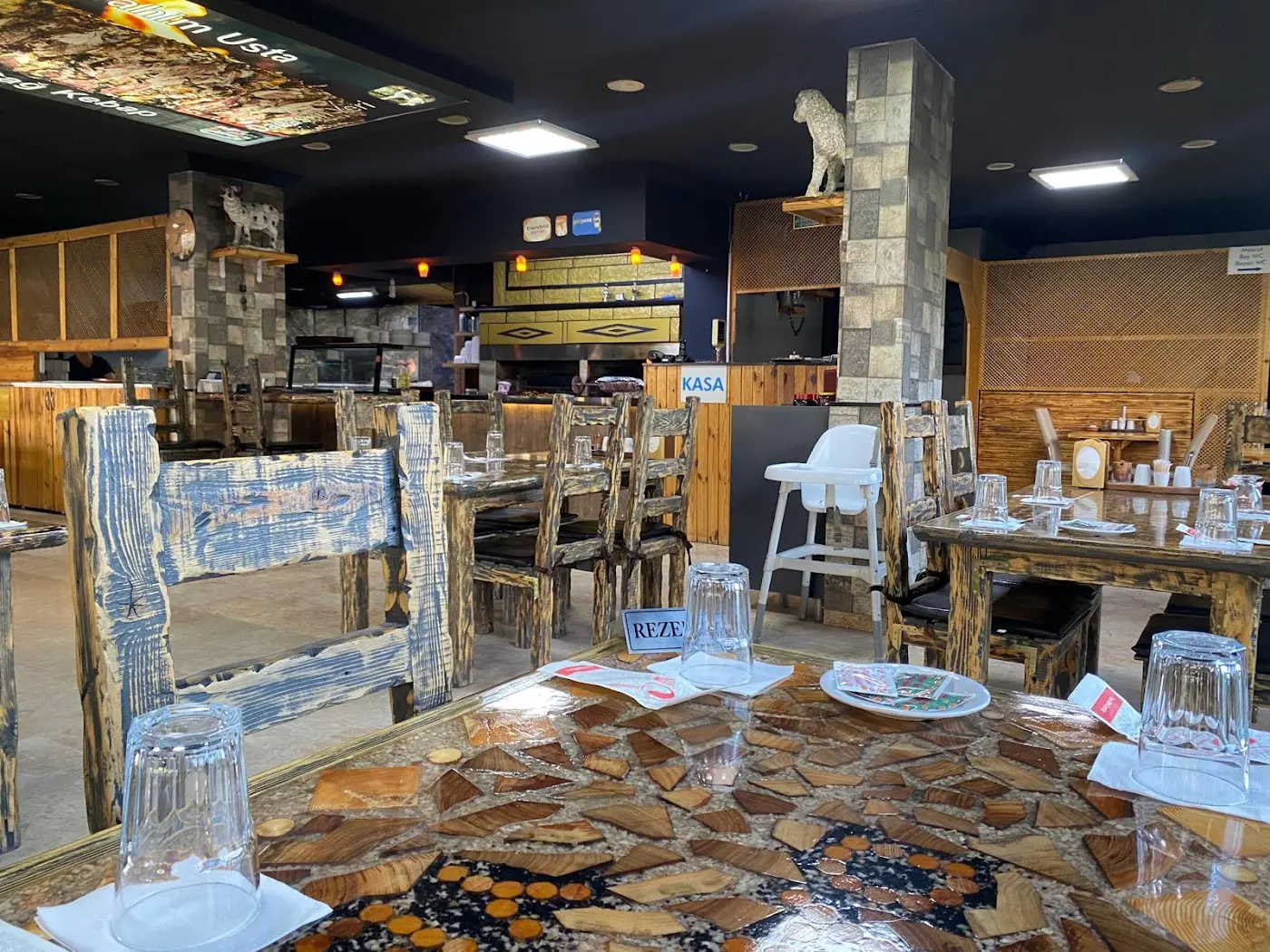 Dadaşın Yeri Restaurant (Cağ Kebap,Çorba,Izgara,Pide) fotoğraf 1