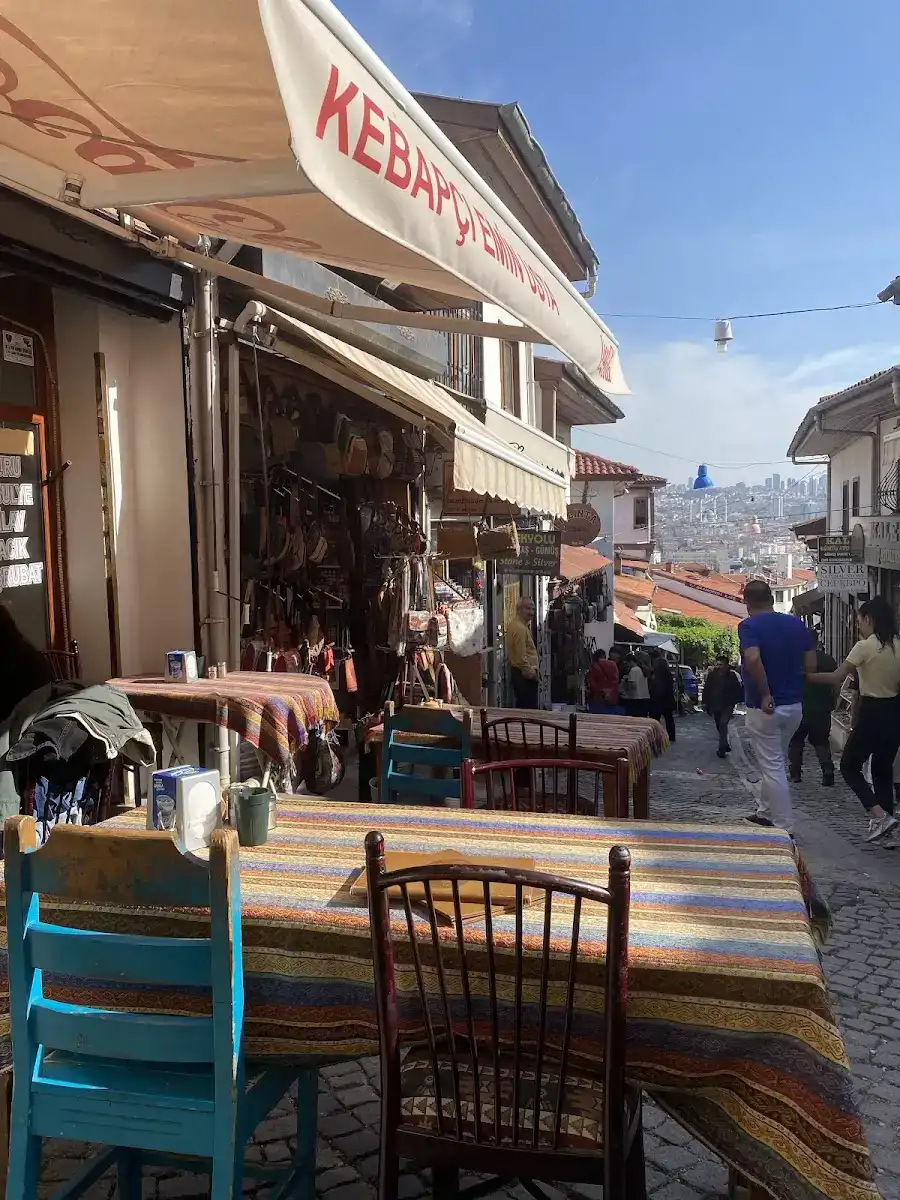 KEBAPÇI EMİN USTA