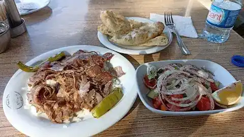 Nazım Usta Hacıbayram Kebapçısı fotoğraf 2