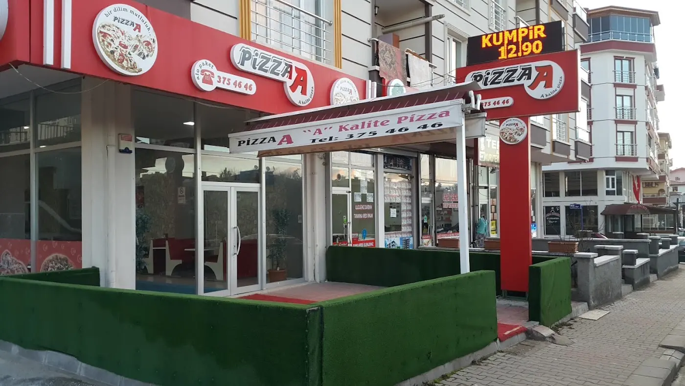 Pizza A fotoğraf 1