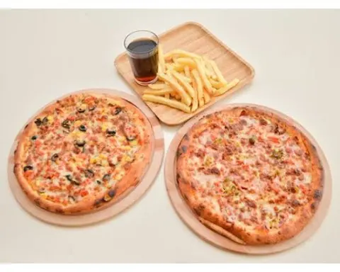 Pizza A fotoğraf 2