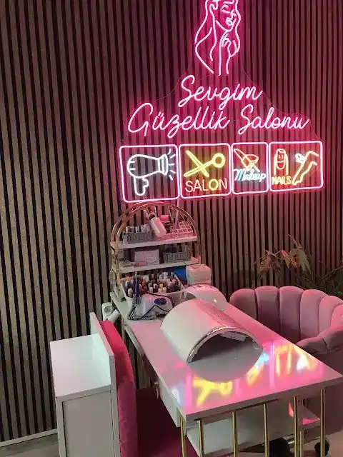 Sevgim Bayan Kuaförü ve Güzellik Merkezi