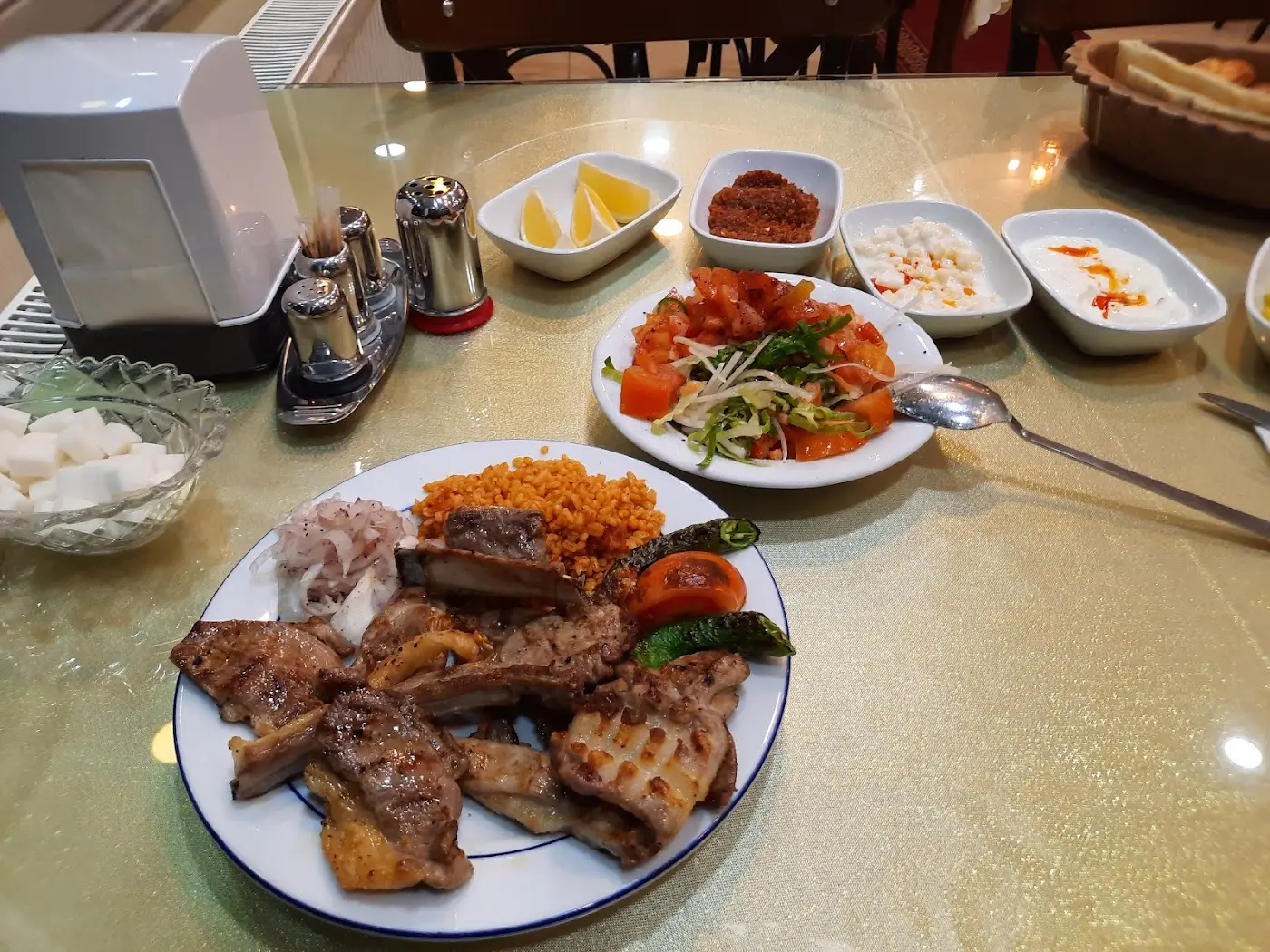 Tekem Restaurant-AYAŞ fotoğraf 2