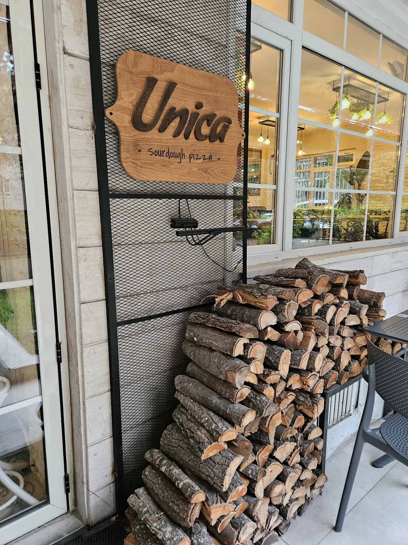 Unica ekşimaya pizza