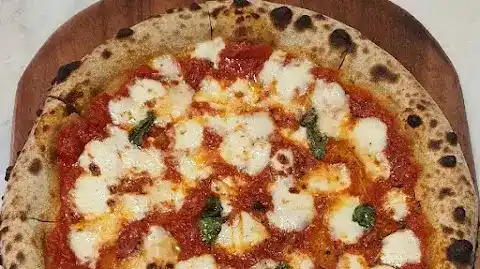 Unica ekşimaya pizza fotoğraf 2