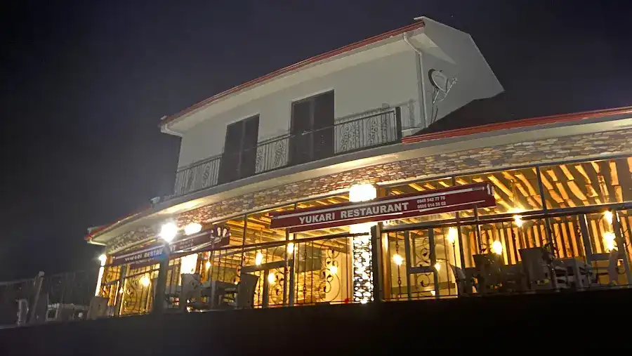 Yukarı Restaurant fotoğraf 3