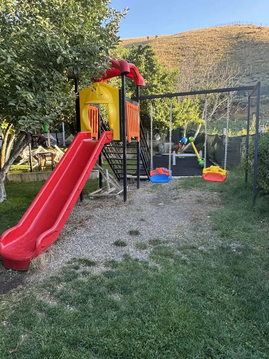 Bahçe Miss Eymir fotoğraf 3