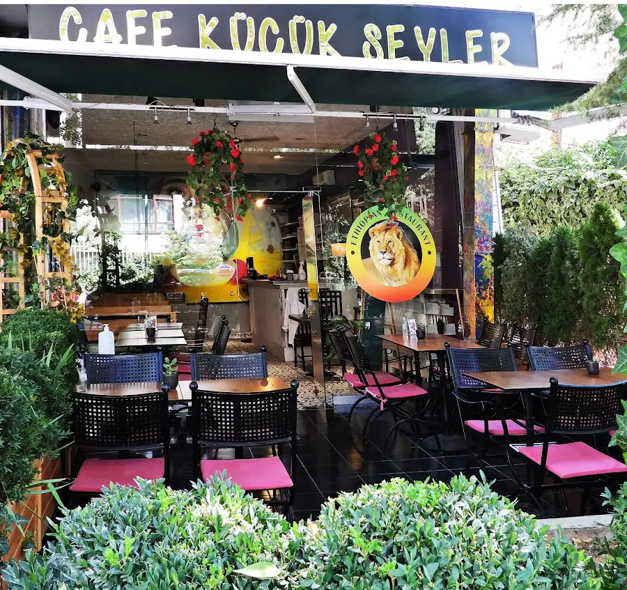 CAFE KÜÇÜK ŞEYLER