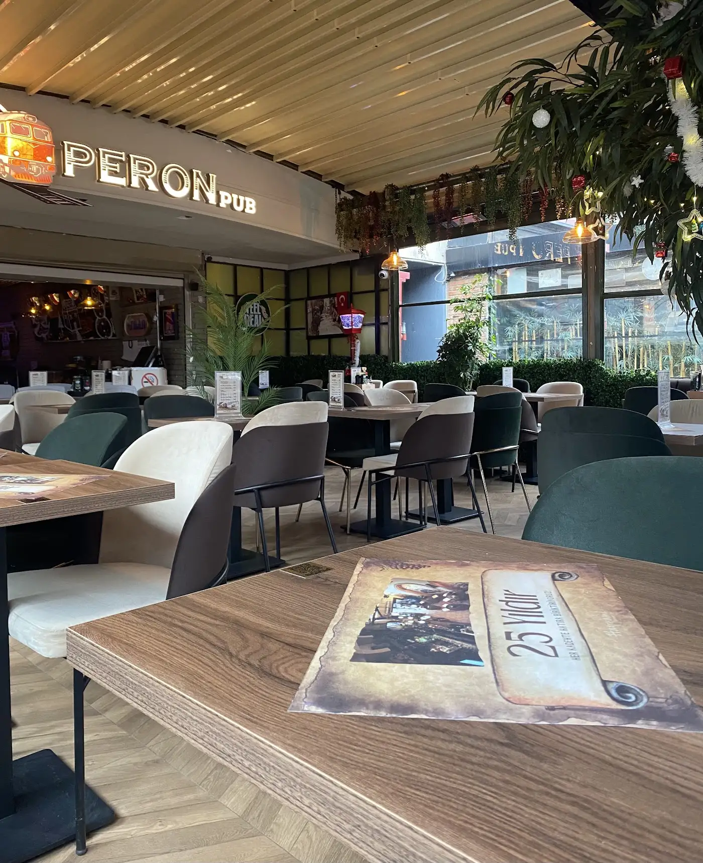 Peron Pub