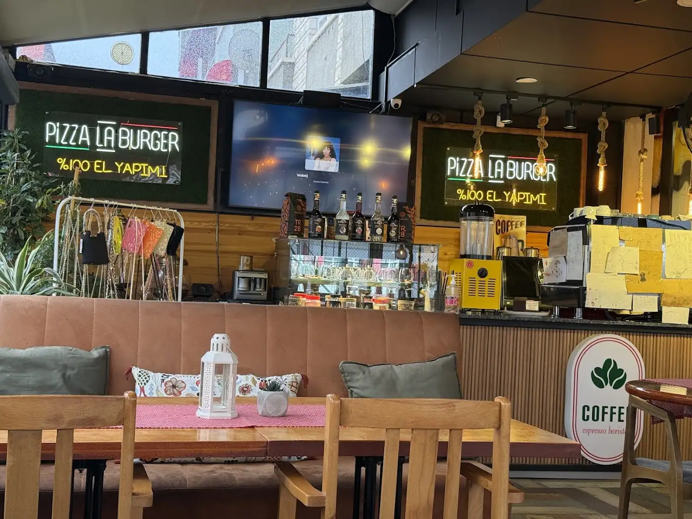 Pizza La Burger fotoğraf 3