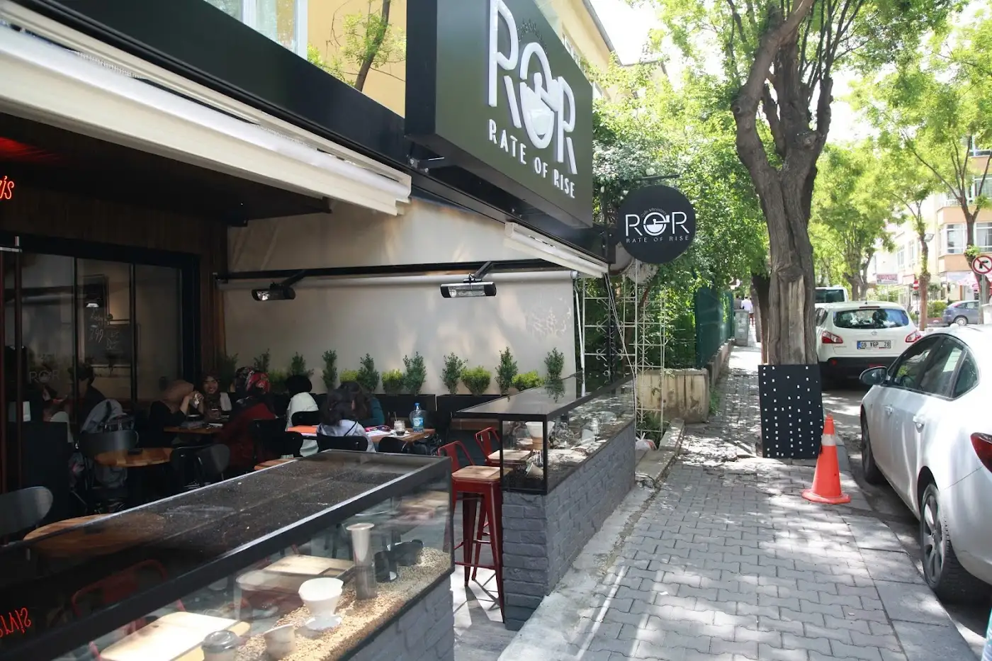 ROR Cafe & Roastery