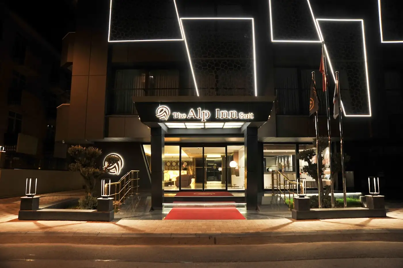 The Alpfine Otel