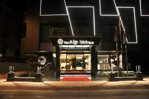 The Alpfine Otel