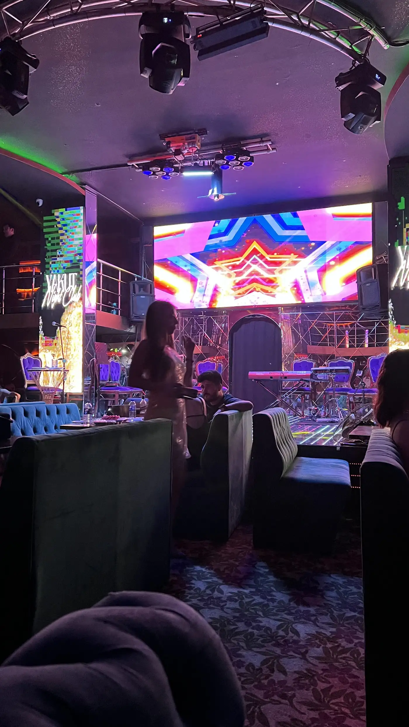 Yakut Night Club