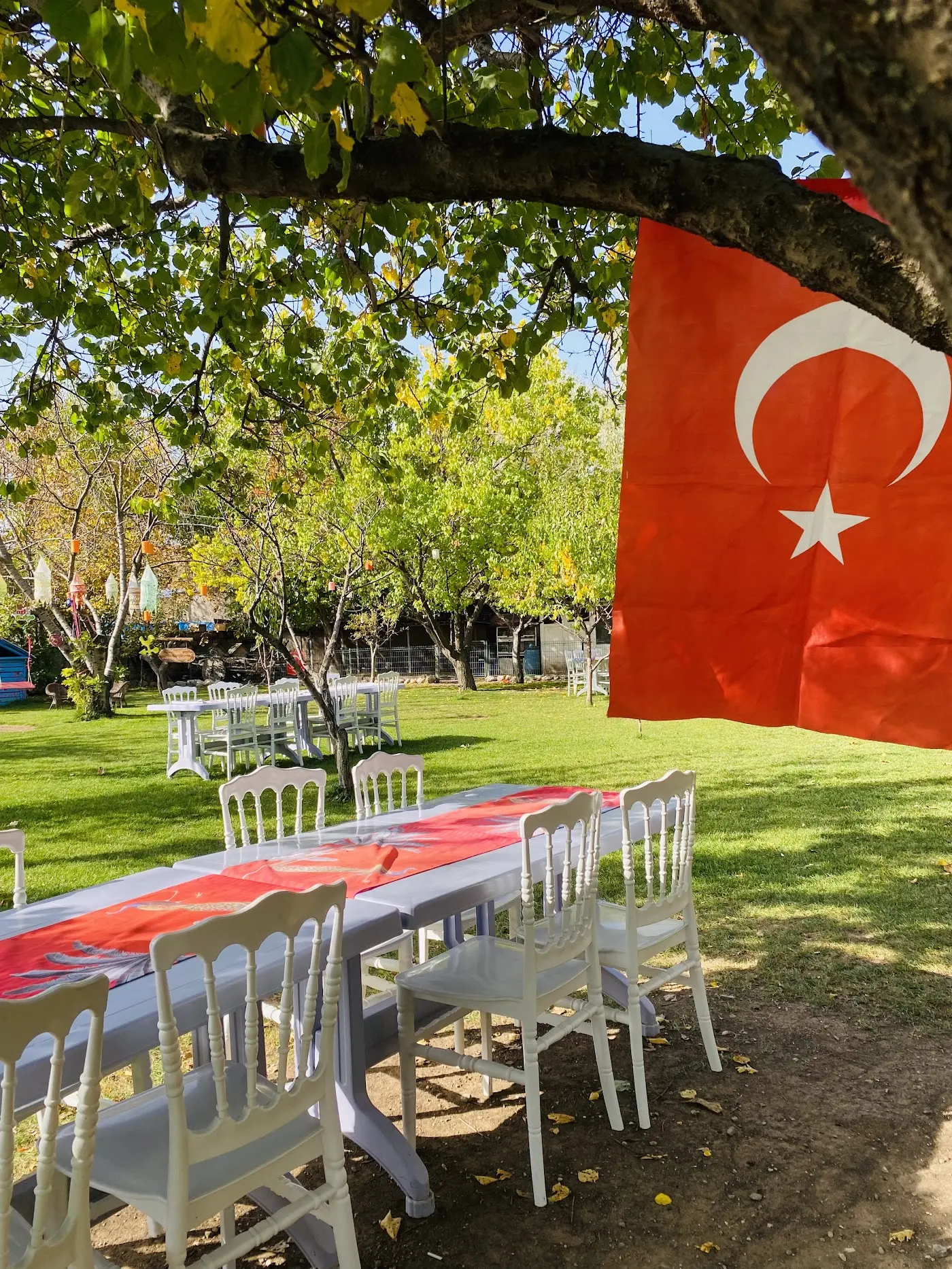 Esrarengiz Bahçe