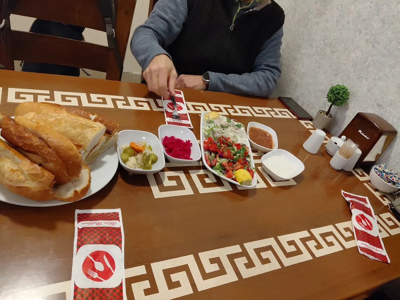 Köfteci Mesut Usta