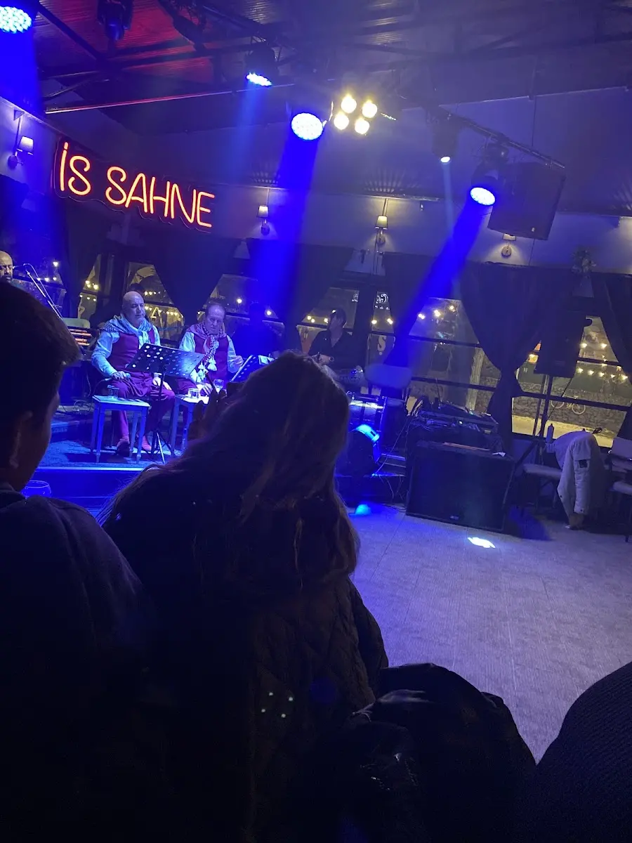 İs Sahne Restaurant
