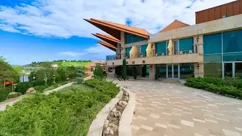 Kronos Hotel