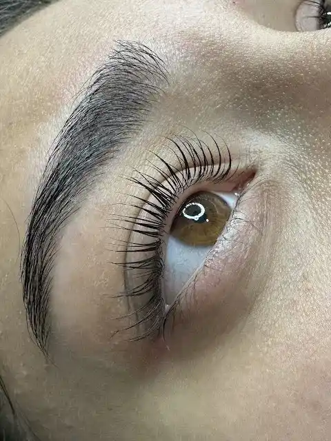 Mutlu Yalçın Güzellik Salonu Make - Up Studıo,Kalıcı makyaj,v.ı.p kuaför hizmeti fotoğraf 2