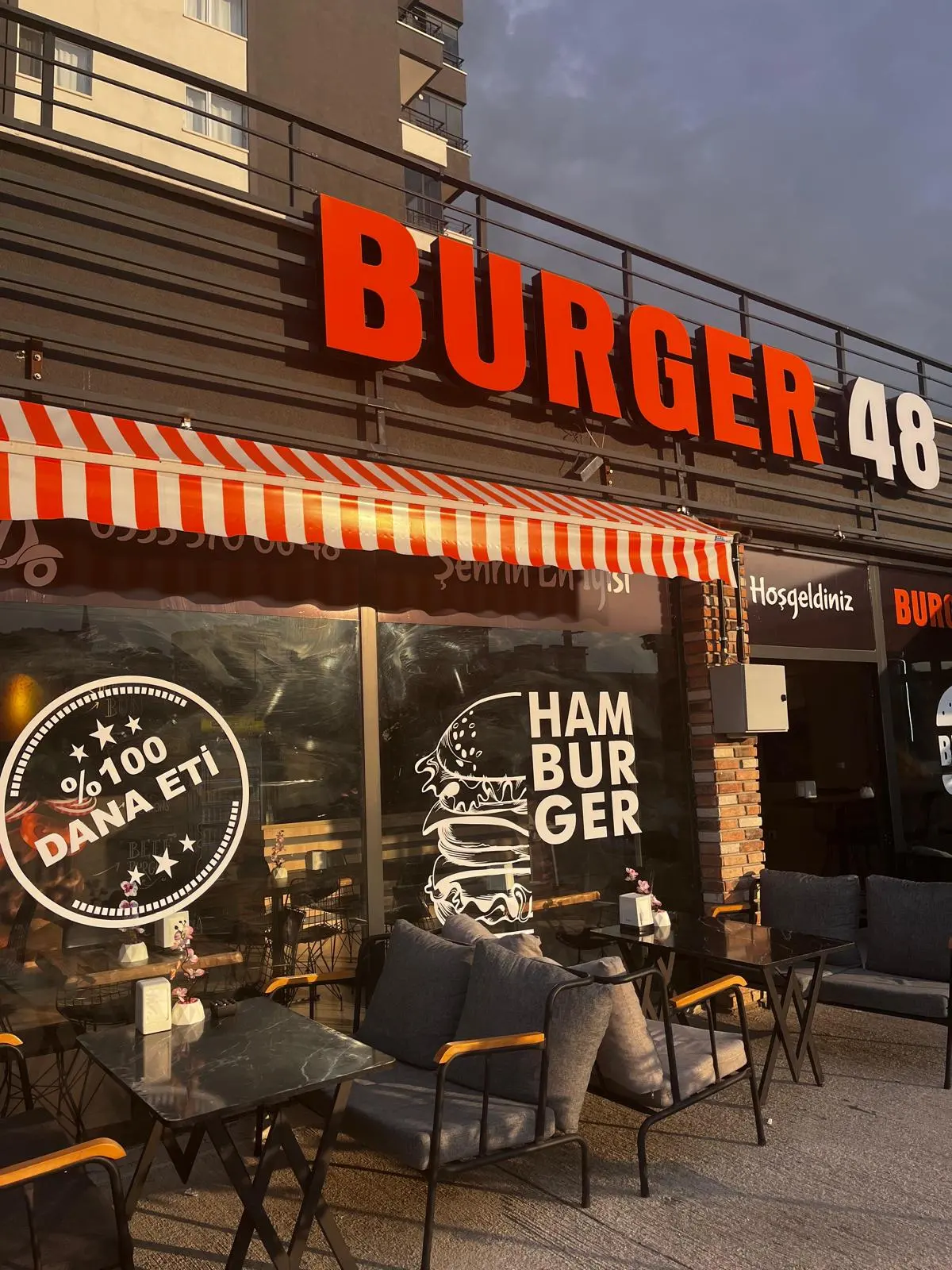 Burger 48