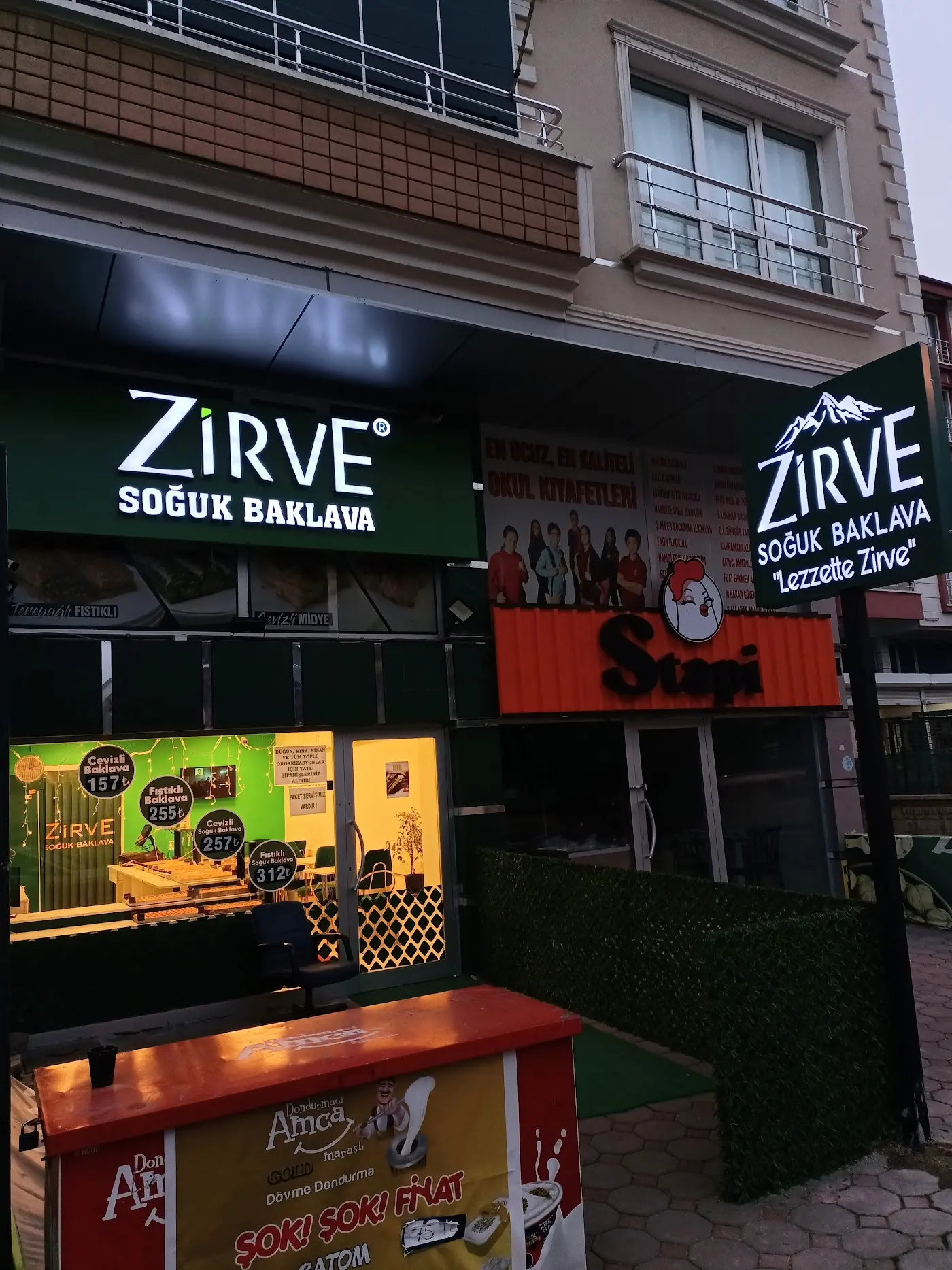 ZİRVE SOĞUK BAKLAVA KAHRAMANKAZAN