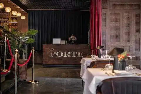 Le Porte Restaurant & Cocktail