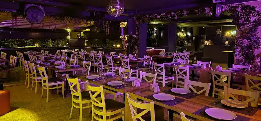 Uçuk Kaçık Ankara Meyhane & Çankaya En İyi Eğlence Mekanı