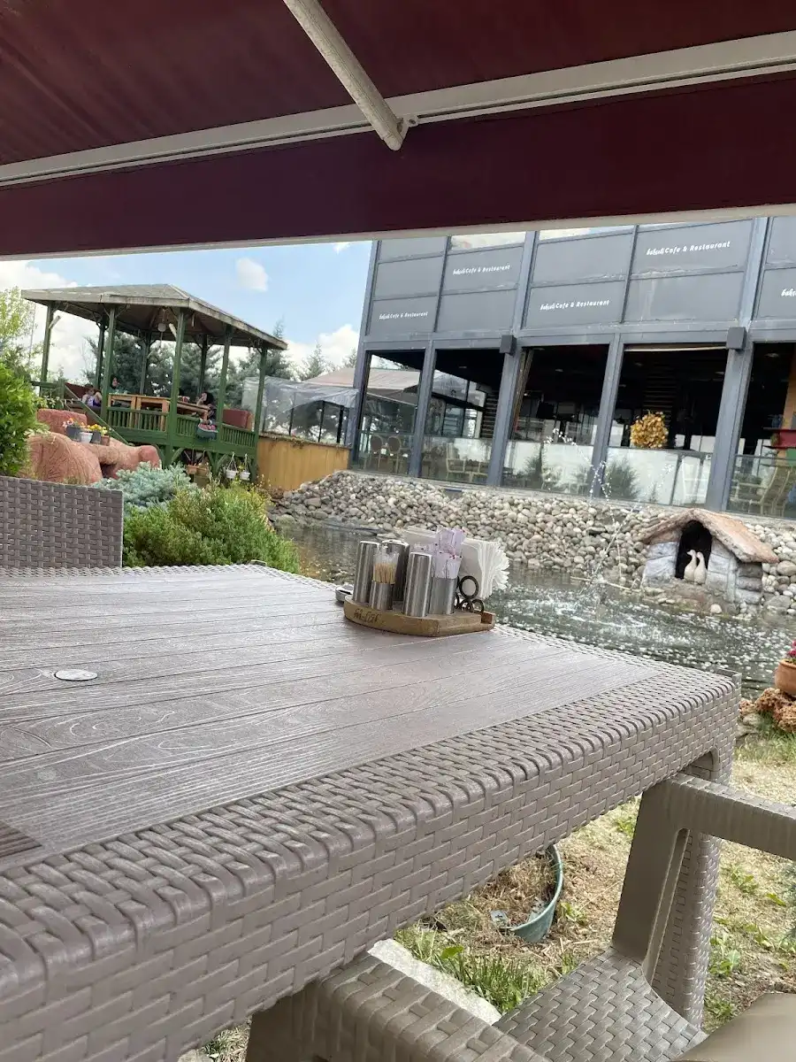 Bahçeli Cafe & Restaurant