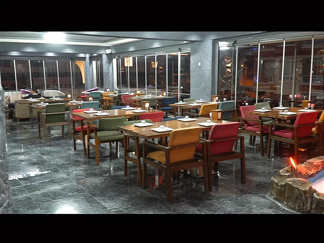 Liz Cafe & Bistro
